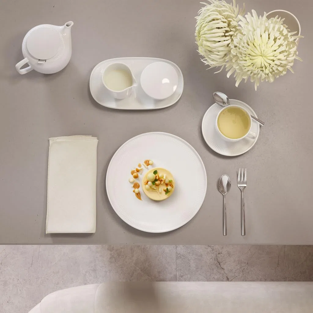 Villeroy & Boch - Afina Zuckerdose 2-teilig 9 cm Weiß, Spülmaschinenfest, Mikrowellensicher, Zuckerdose mit Deckel, Zucker Behälter, Aufbewahrung, Geschirr, Premium Porzellan