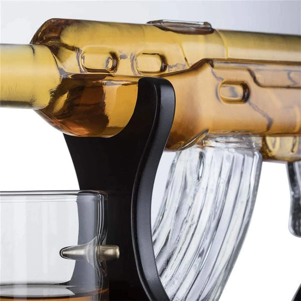1000ml Big Pistol Whisky Dekanter Set mit 4 Bullet Cups, Home Bar Glaswaren für Wodka, Rum, Tequila, inklusive Holzsockel, sicheres Paket