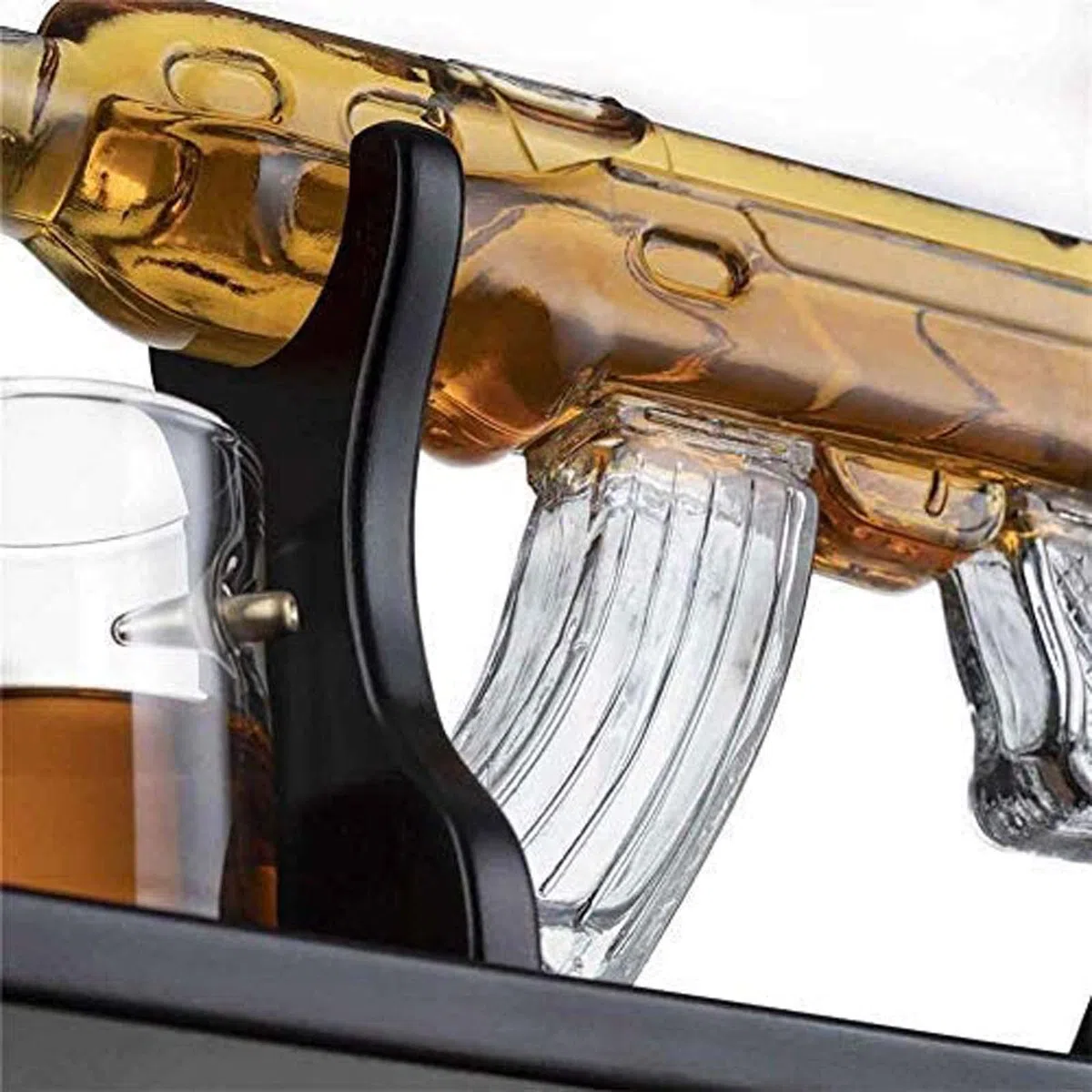 1000ml Big Pistol Whisky Dekanter Set mit 4 Bullet Cups, Home Bar Glaswaren für Wodka, Rum, Tequila, inklusive Holzsockel, sicheres Paket