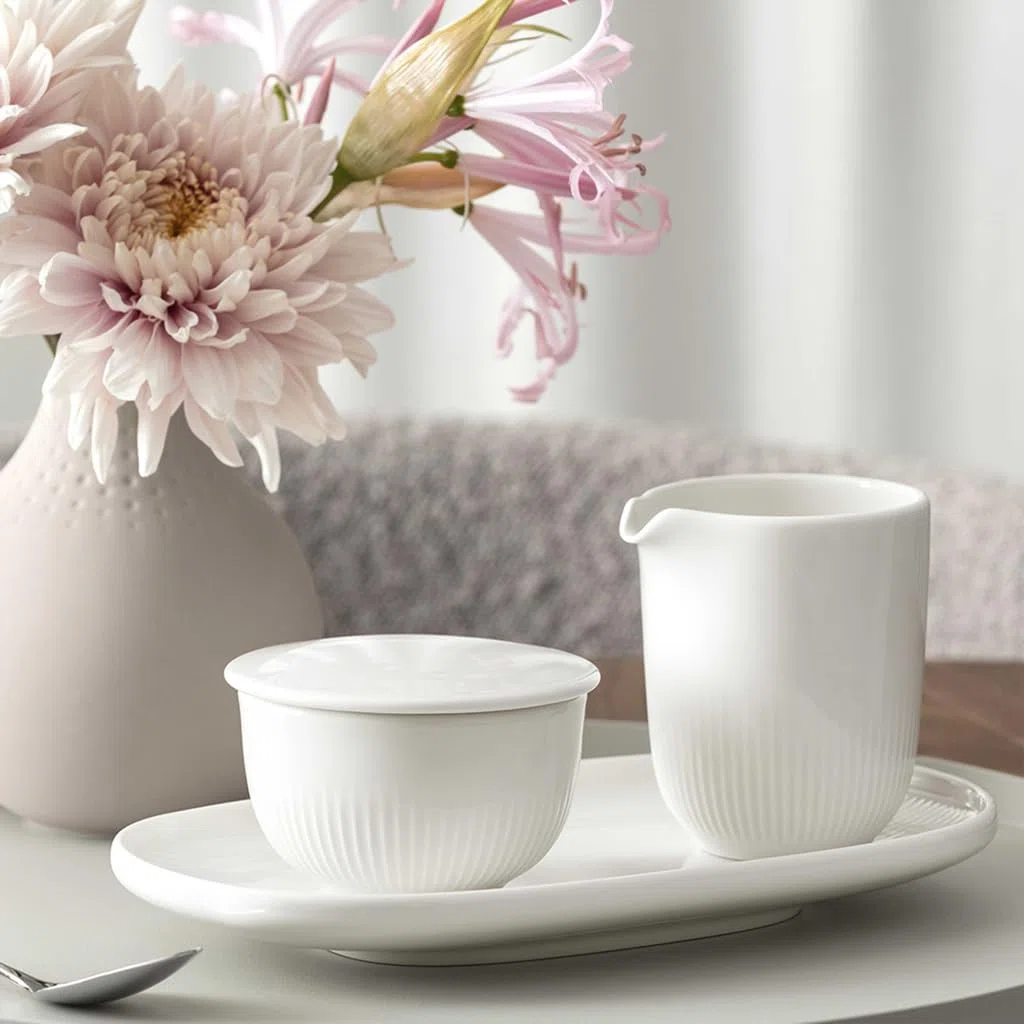 Villeroy & Boch - Afina Zuckerdose 2-teilig 9 cm Weiß, Spülmaschinenfest, Mikrowellensicher, Zuckerdose mit Deckel, Zucker Behälter, Aufbewahrung, Geschirr, Premium Porzellan