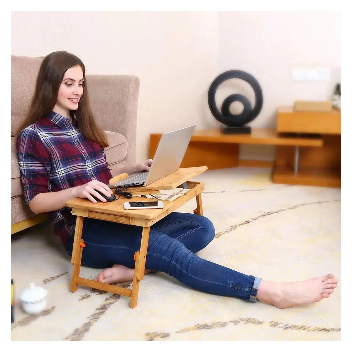Verstellbarer faltbarer Laptop-Schreibtisch mit Bambus-Oberseite, tragbares Bett und Sofatablett, neigbarer Tisch für Arbeit, Studium, Frühstück, Servieren zu Hause, Büro und Gaming, platzsparendes